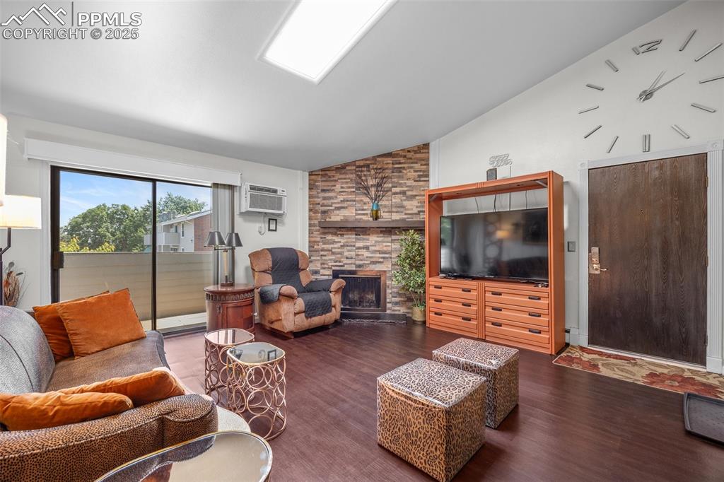 10150 E Virginia Avenue 11-202