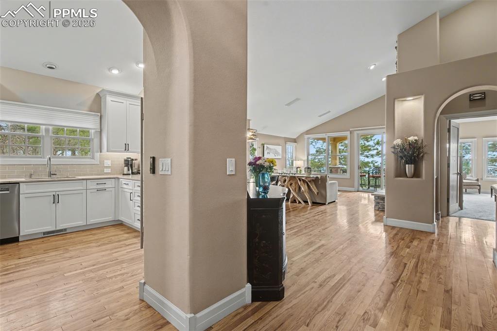 4445 Governors Point