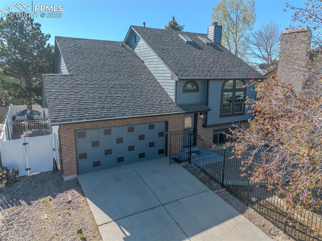 8555 Ilex Drive