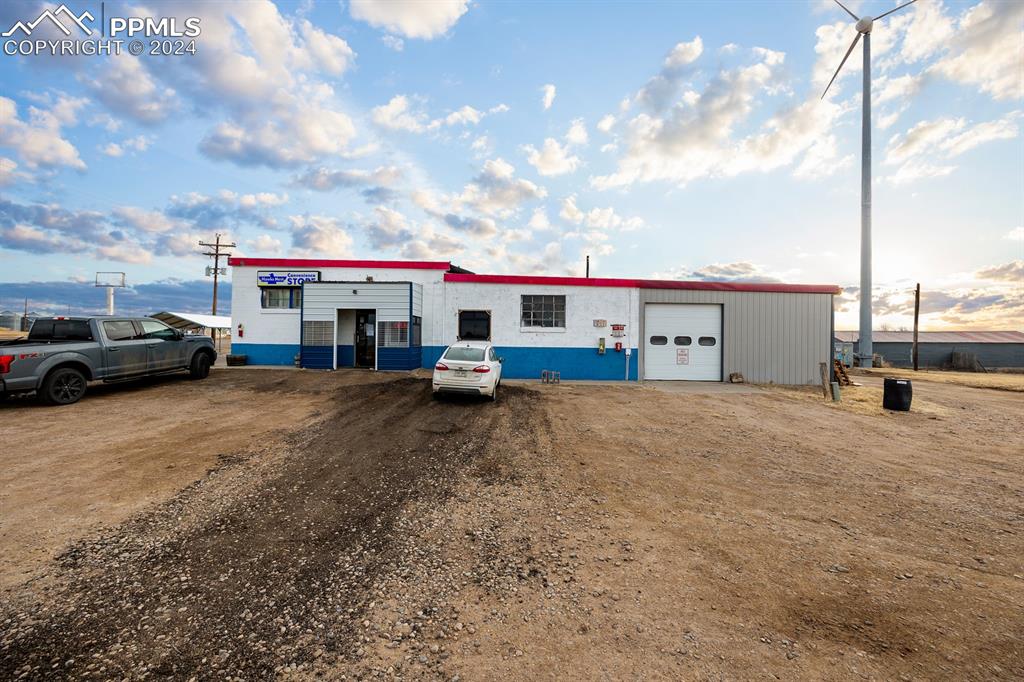 320 E Highway 96