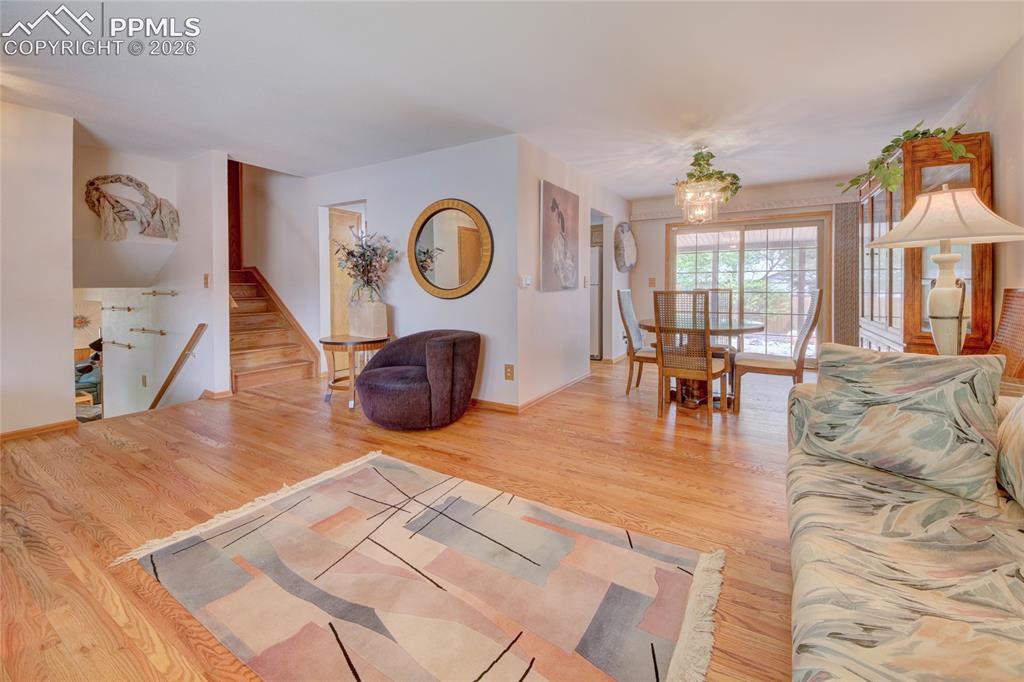 1126 Moffat Circle
