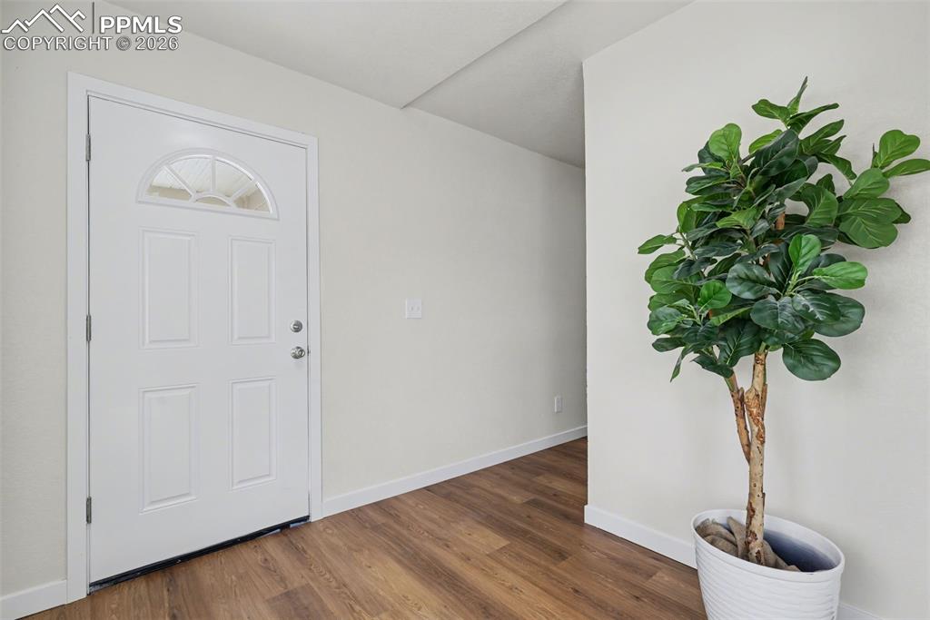 944 S Cascade Avenue