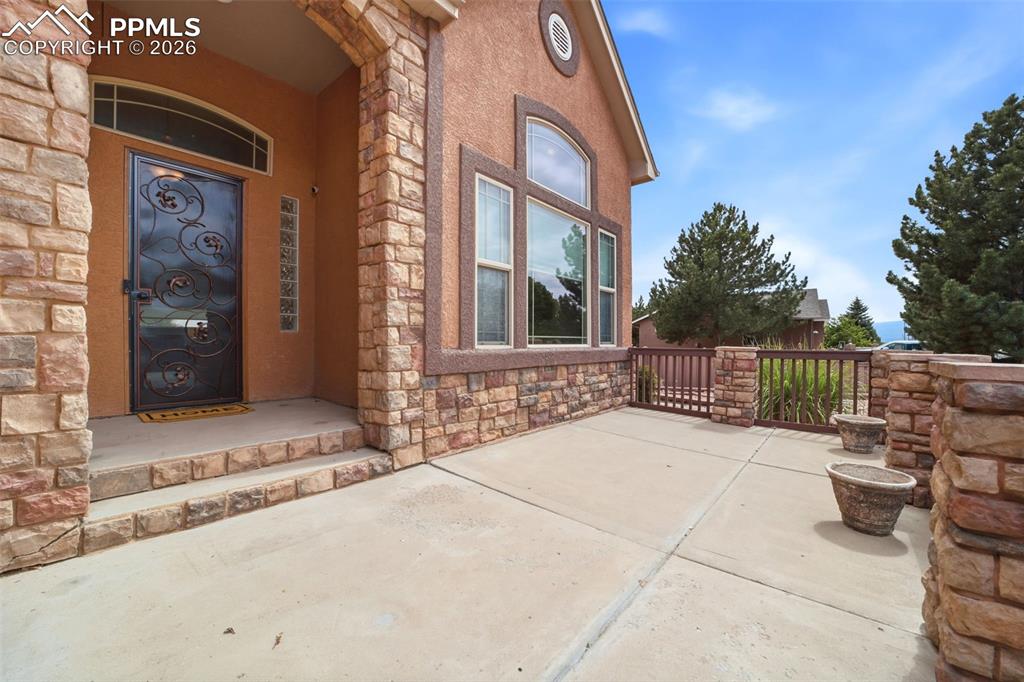 1024 S Greenbrier Drive