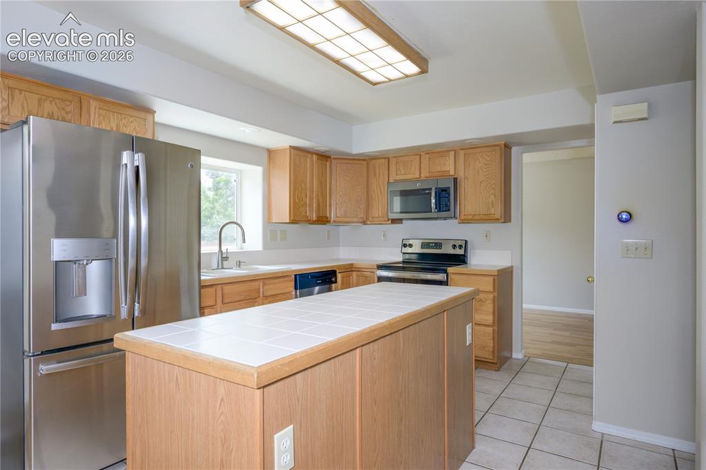 2231 Jeanette Way