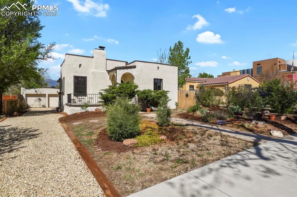 328 N Logan Avenue