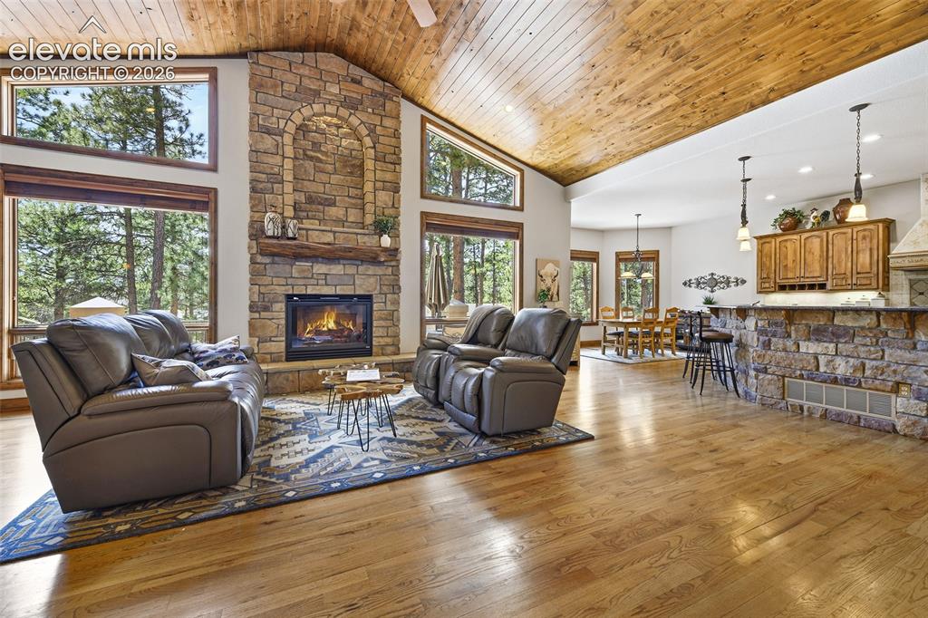18090 Bakers Farm Road