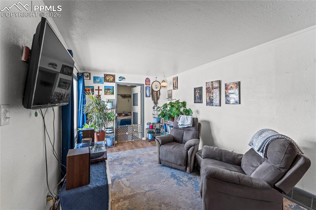 849 E Fountain Boulevard