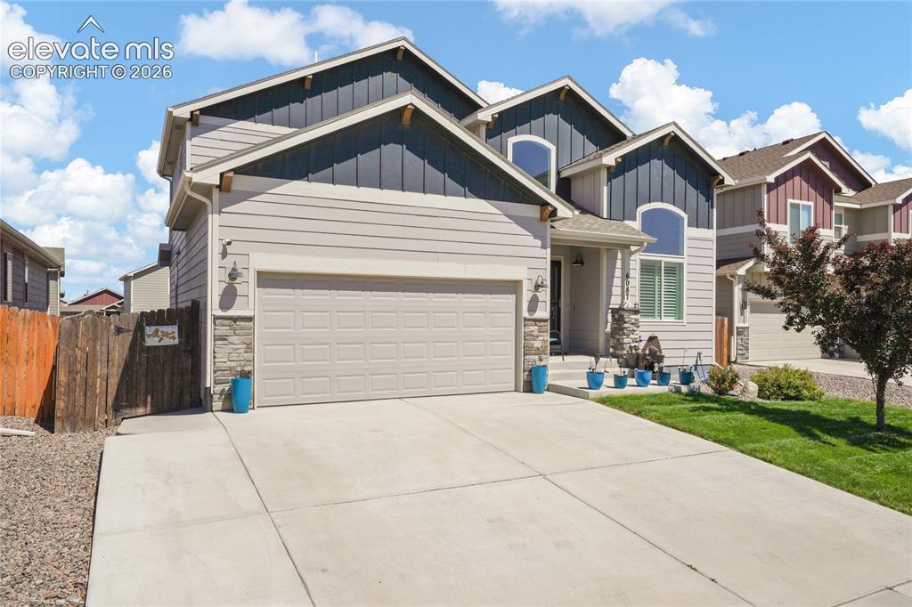 6087 Meadowbank Lane