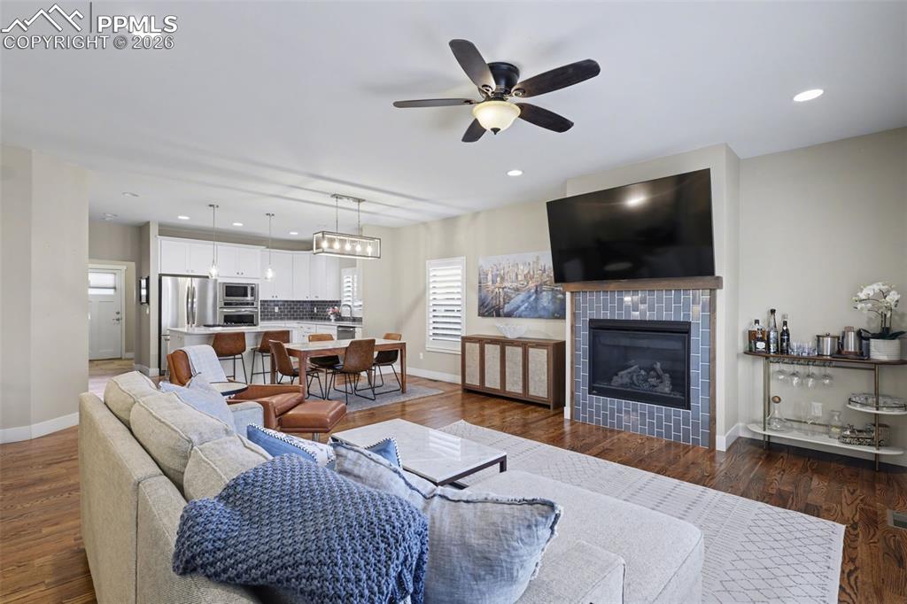 1903 W Cucharras Street