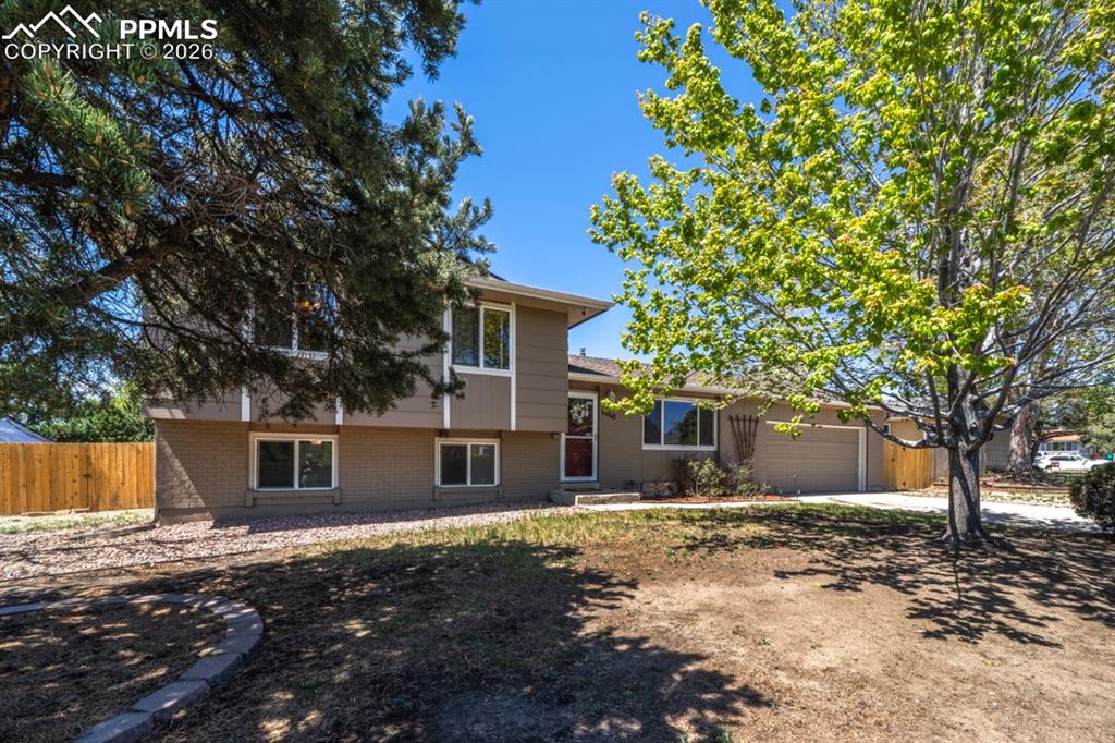 6060 Flintridge Drive