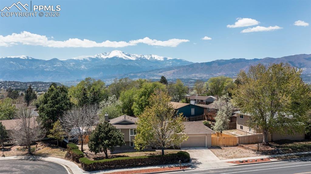 6060 Flintridge Drive