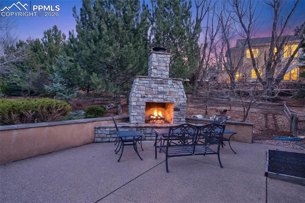 15151 Ridgefield Lane