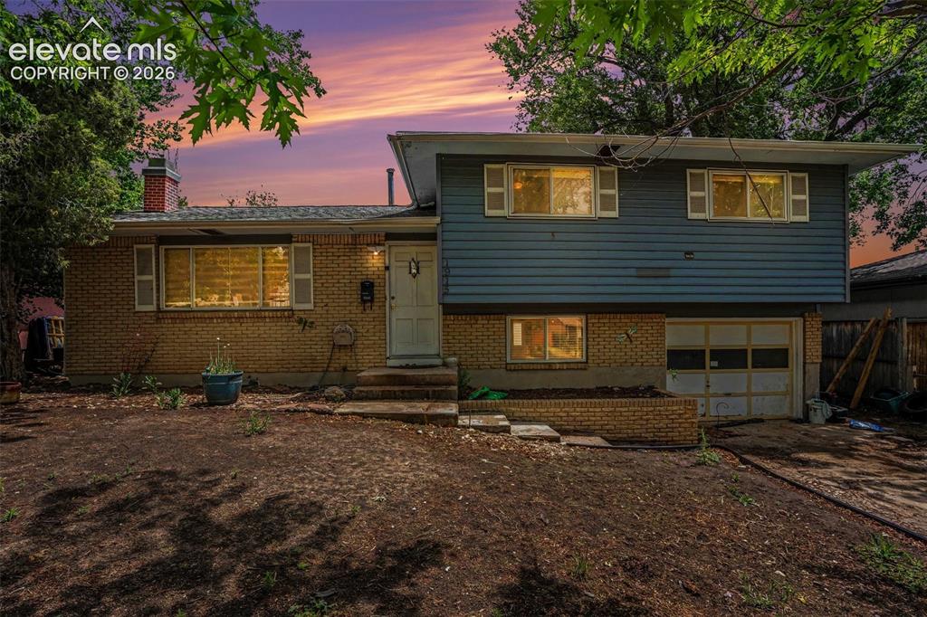 1915 Sussex Lane