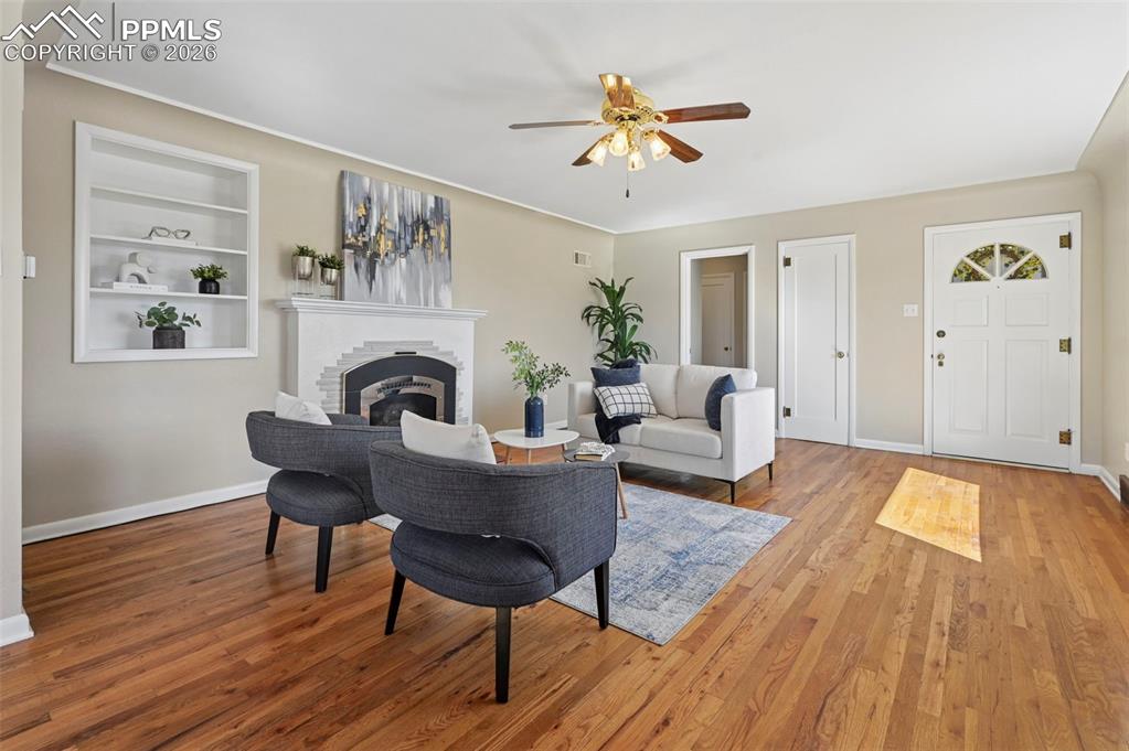 1318 E San Rafael Street