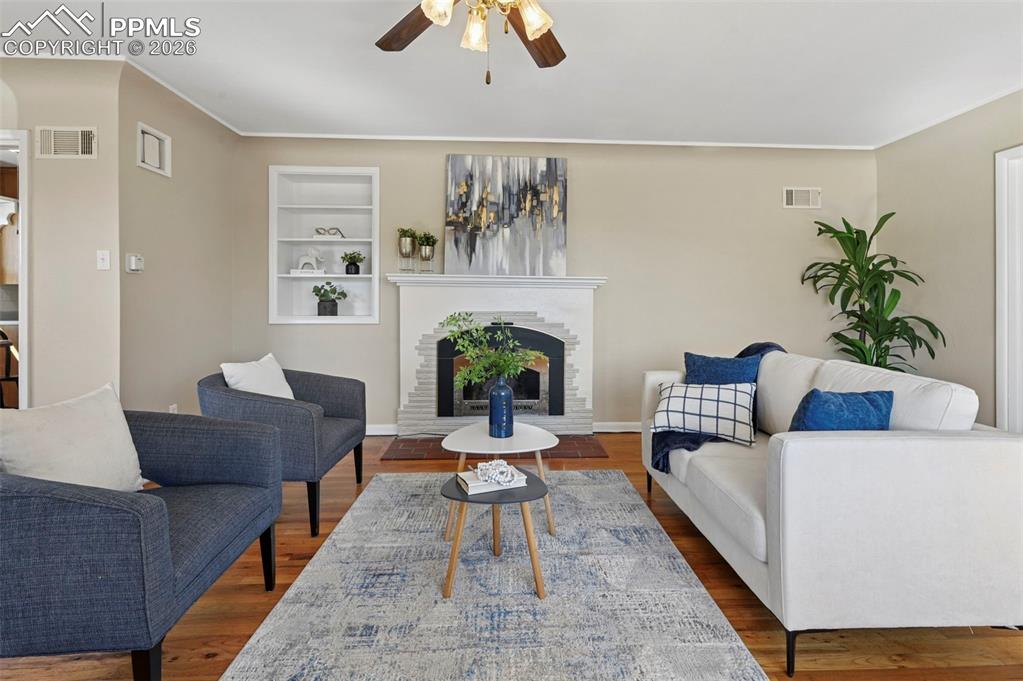 1318 E San Rafael Street