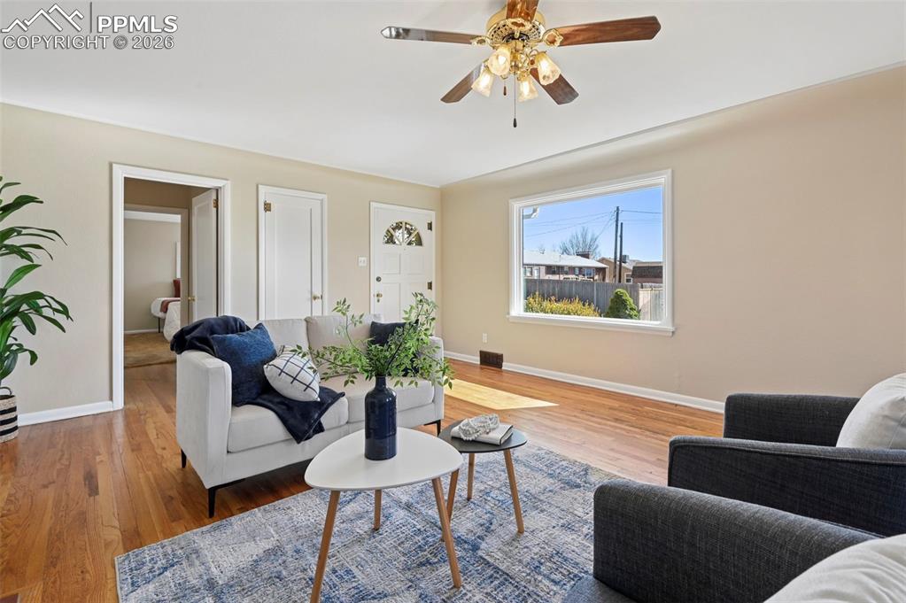 1318 E San Rafael Street