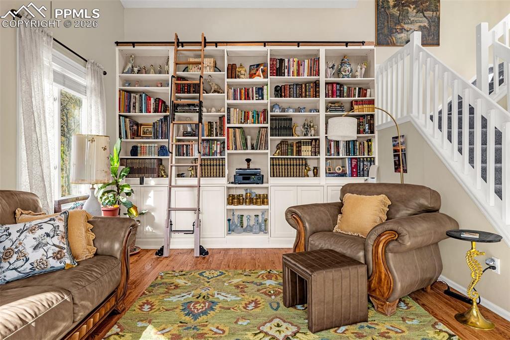 6992 Oak Valley Drive