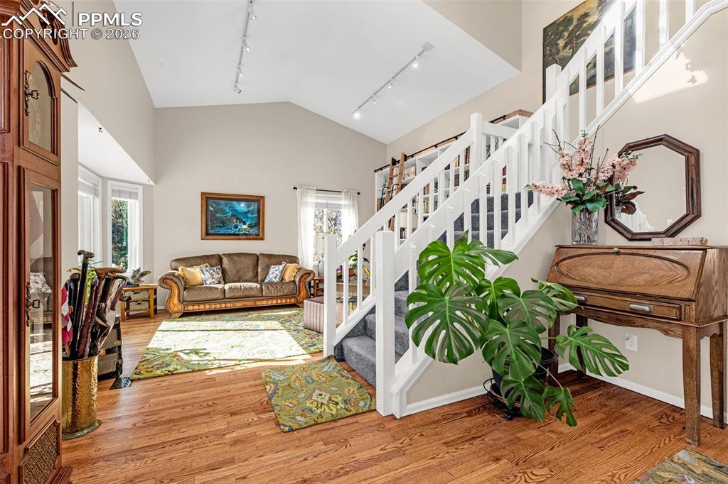 6992 Oak Valley Drive