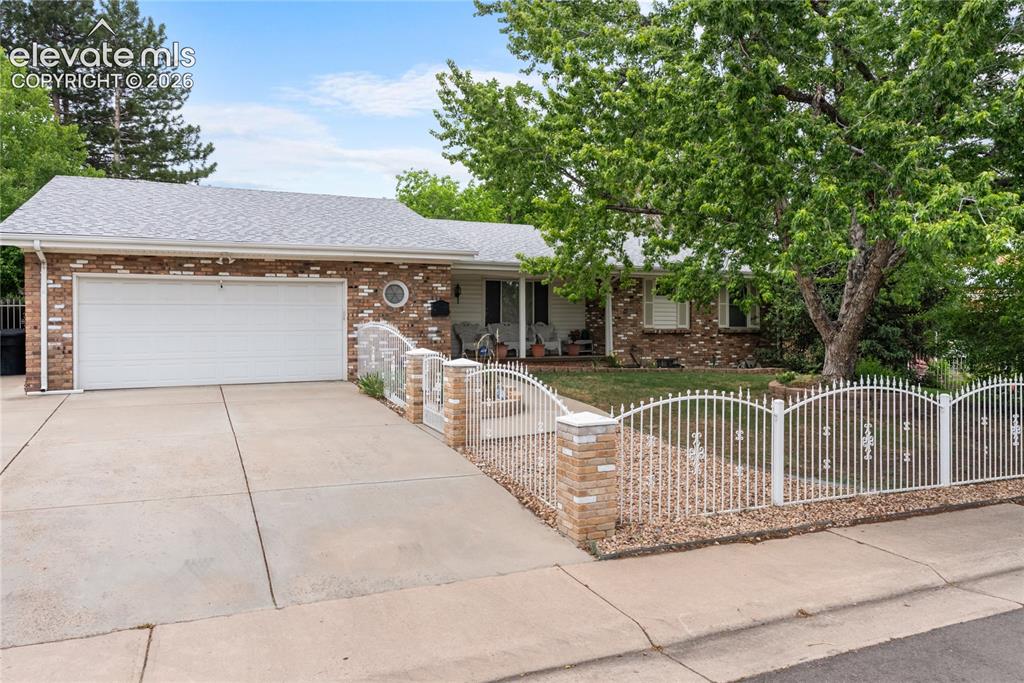 2647 S Linden Court