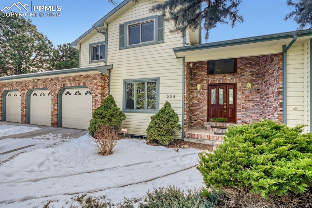 225 Sugarbush Drive