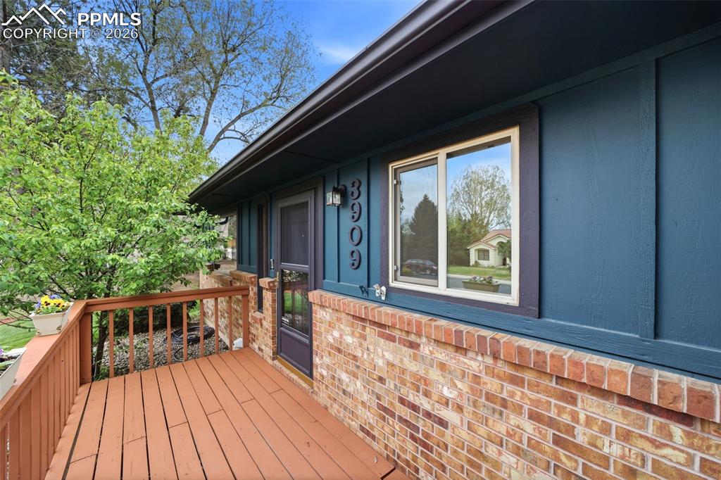 3909 Wesley Drive