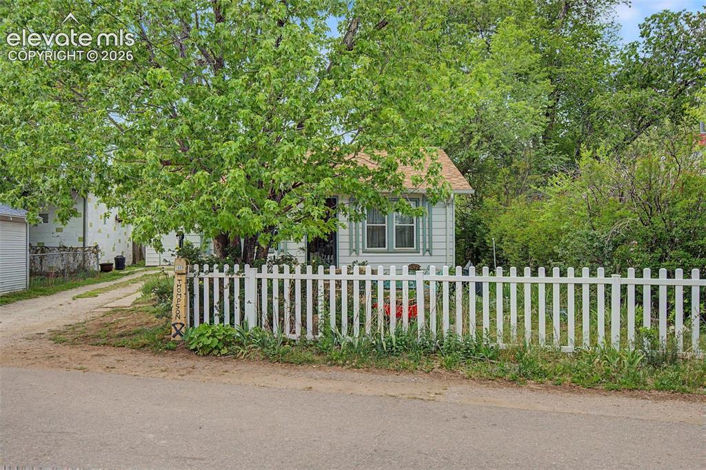 1830 Mesita Court