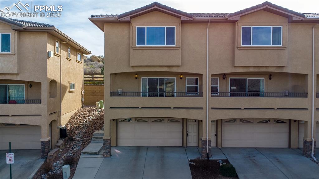 4367 Susie View