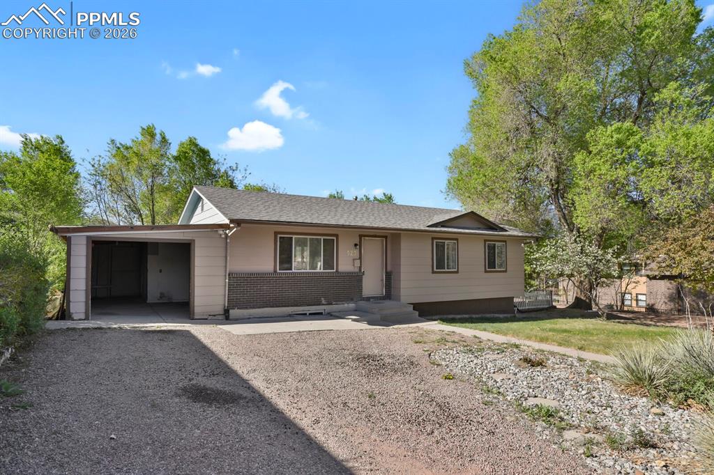 523 E Las Animas Street