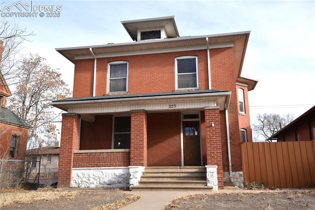 225 W Evans Avenue
