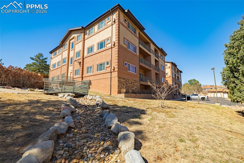3755 Hartsock Lane 208
