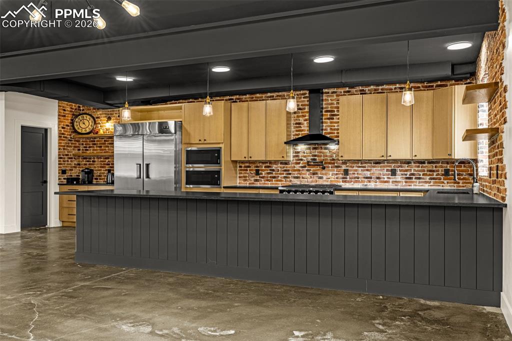 11910 Green Acres Lane