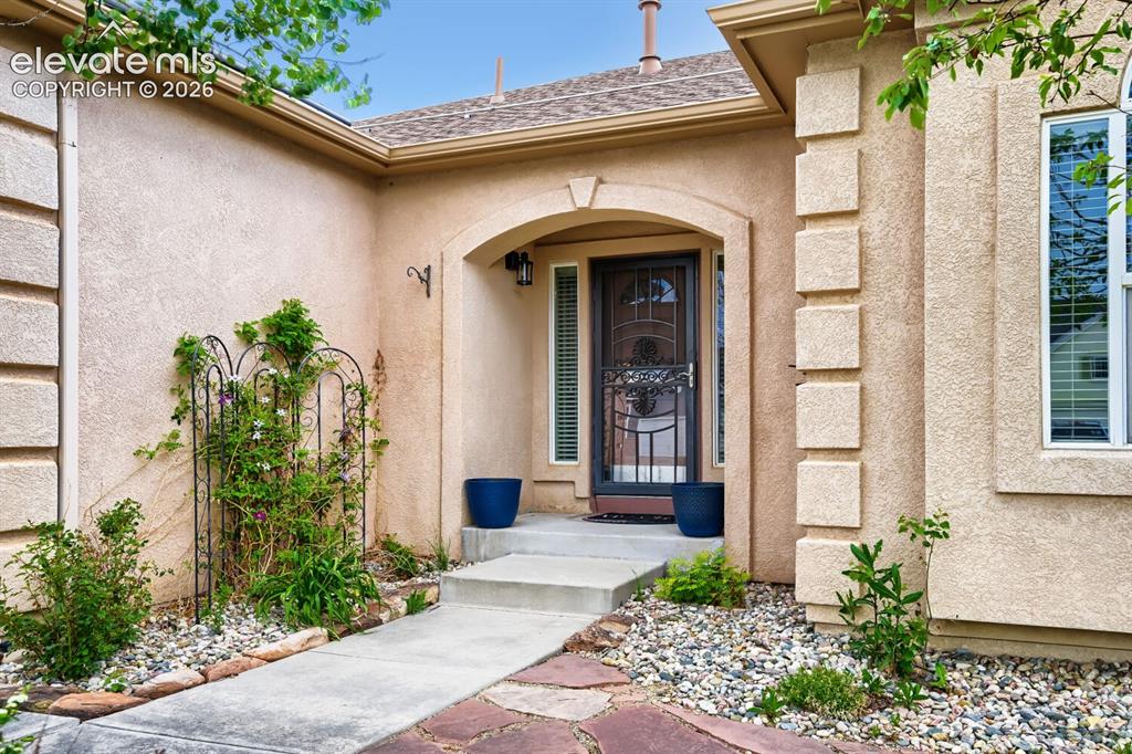 9843 Walnut Canyon Drive