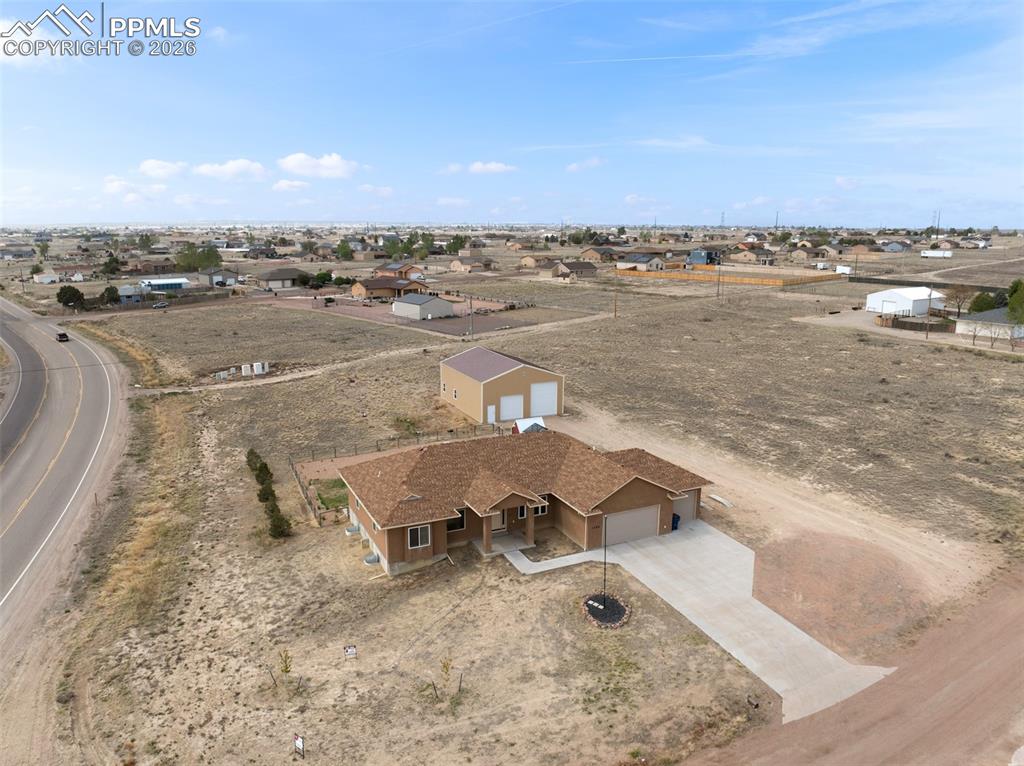 1194 E Gunpowder Lane