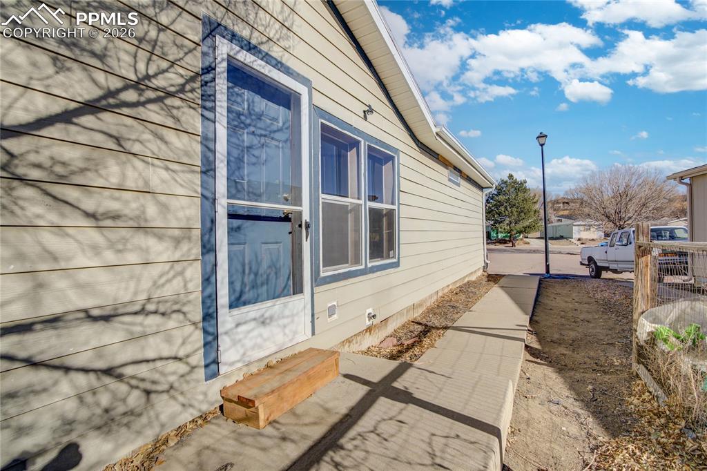 973 Desert Circle