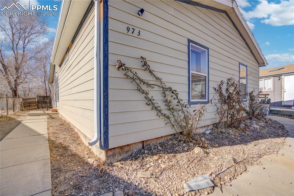 973 Desert Circle