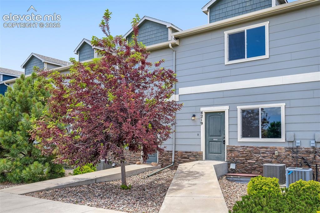 4219 Perryville Point