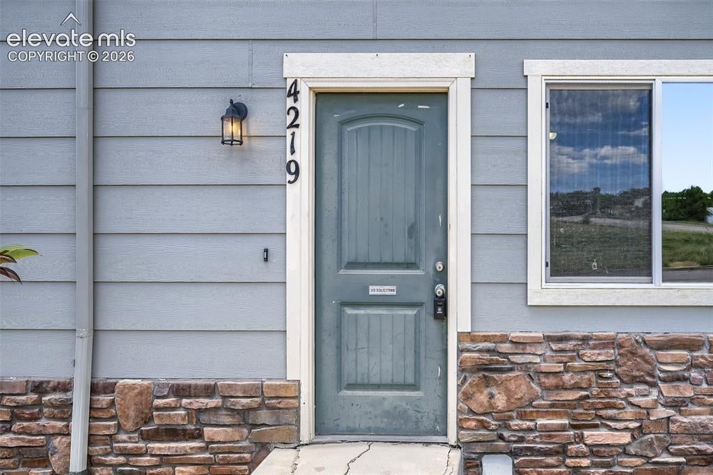 4219 Perryville Point