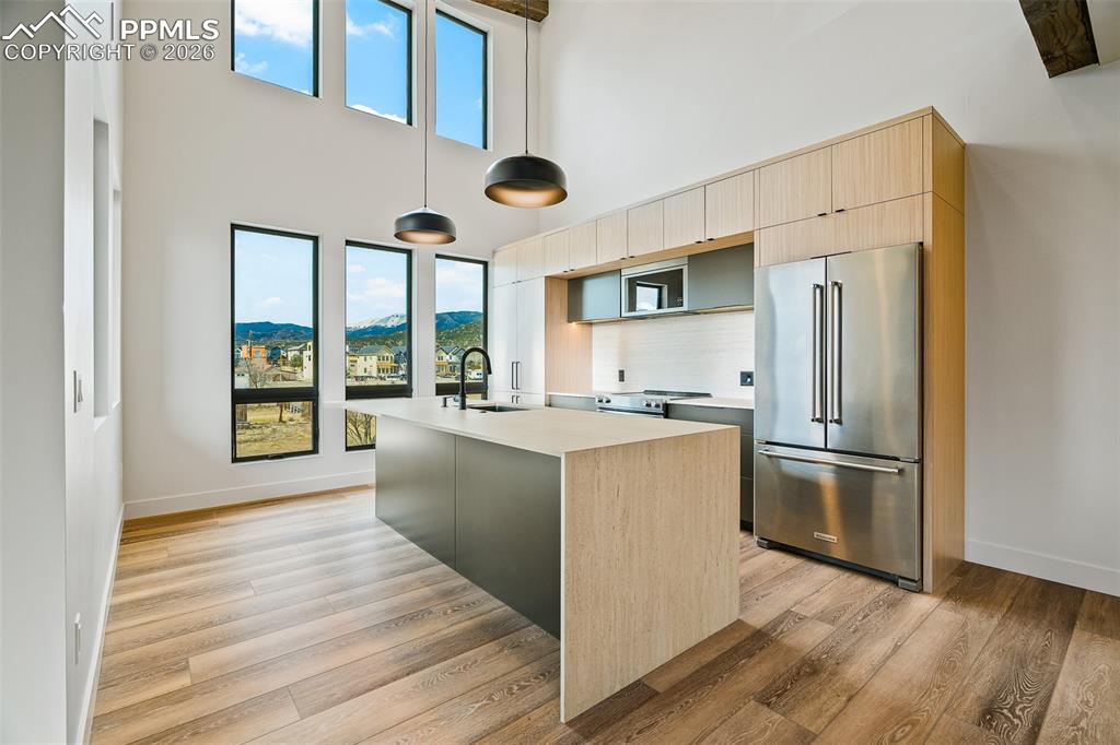 421 Chestnut Street A,B,C