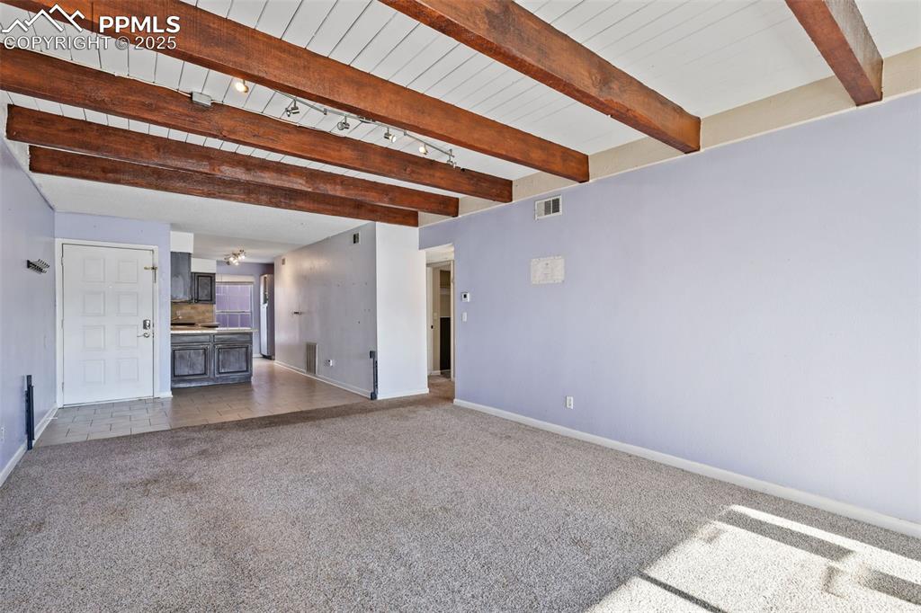 3240 Van Teylingen Drive E