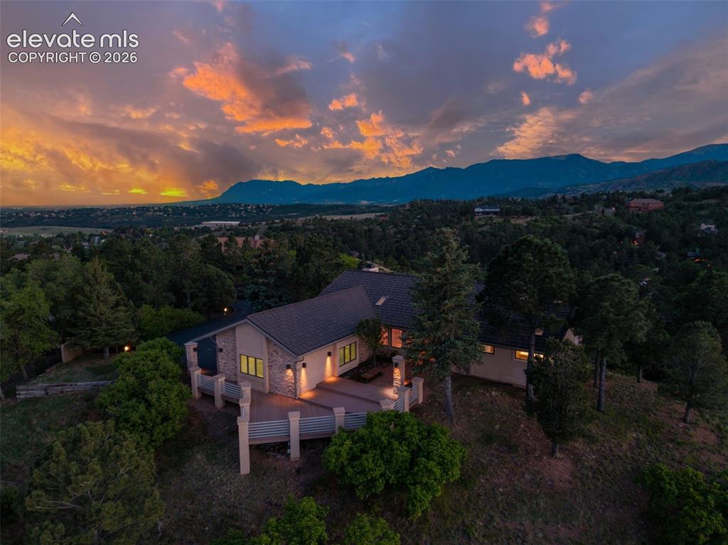1040 Dark Horse Drive