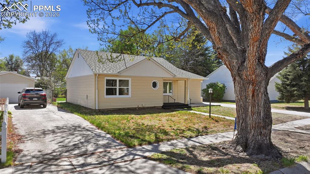 2307 N El Paso Street