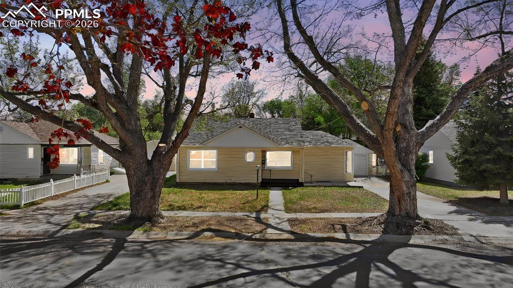 2307 N El Paso Street