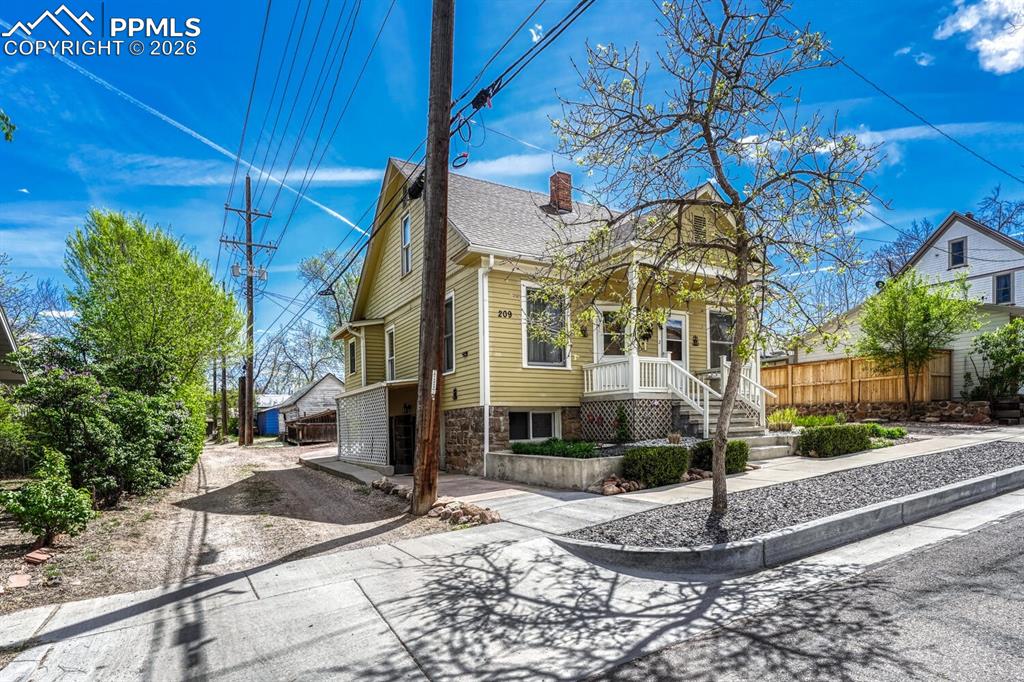 209 N Arcadia Street