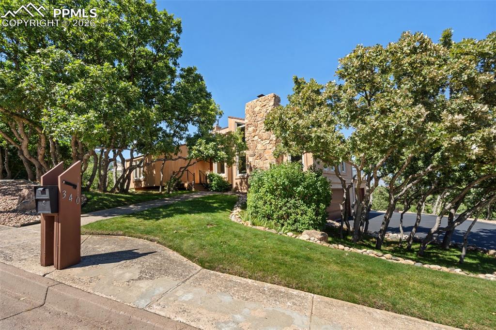 340 Thames Drive