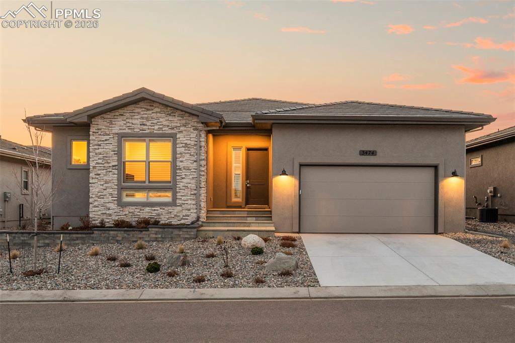 3474 Crest Hollow View
