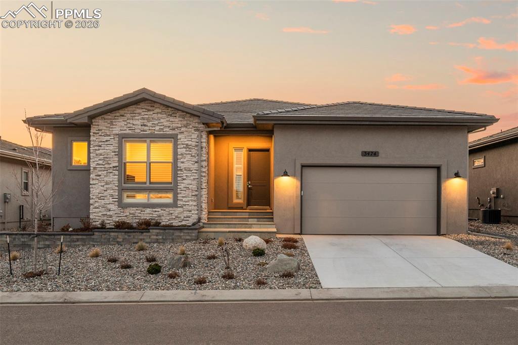 3474 Crest Hollow View