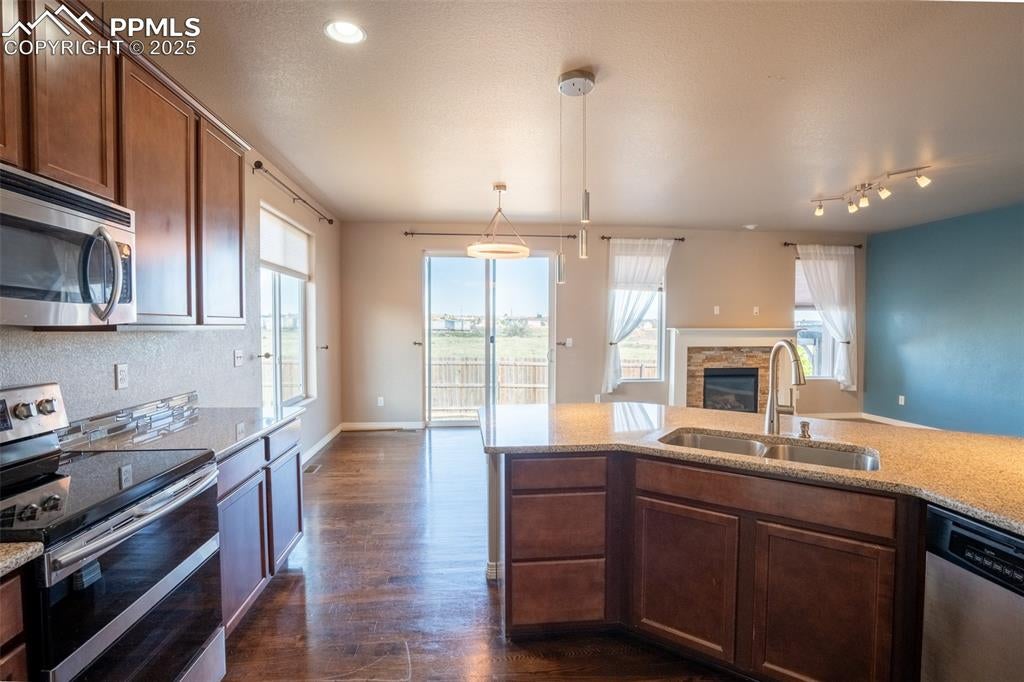 1985 Reed Grass Way