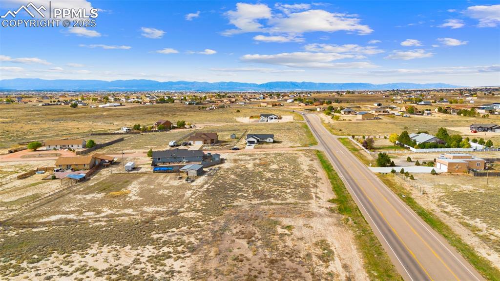 1220 N Saddle Ridge Lane
