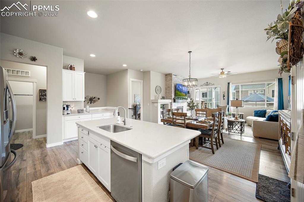 7095 Fauna Glen Drive