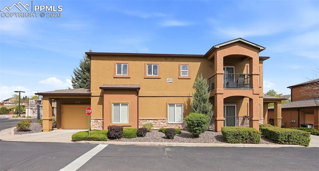 4895 Kerry Lynn View 201
